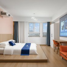 轻住酒店(烟台莱山国际博览中心店)