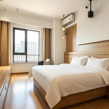 泊悦·橡树酒店(太原万象城晋阳湖会展中心店)