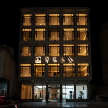 伴瀑山舍民宿(黄果树瀑布景区白水游客服务中心店)