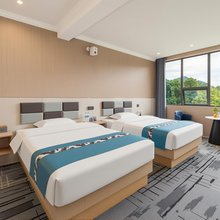 云景商务酒店(郴州资兴东江湖景区店)
