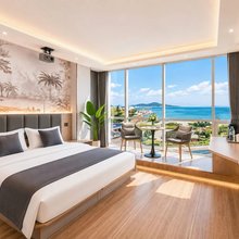 金莹·COAST STYLE 海景城市设计师酒店(威高广场幸福门景区店)
