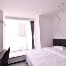 驿间青舍酒店