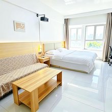 沈阳星河公寓(盛京医院滑翔院区铁西万达店)