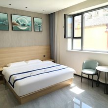 特克斯诗韵小筑民宿(特克斯八卦城店)