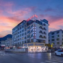 六福居宾馆(六盘水水城区双水小广场店)