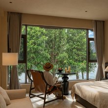 滇池ANTU云滴心安归处|畔湖间序民宿(云南民族村店)