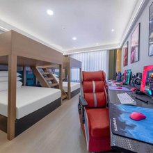 格尔木景朵电竞酒店(格尔木站昆仑公园店)