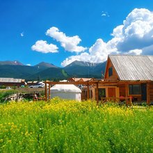 云栖山舍·原木山景 LOFT 度假民宿(白哈巴景区店)