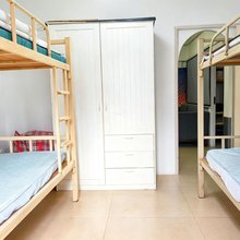 小嘉同学青年旅舍(广州太古汇岗顶地铁站店)