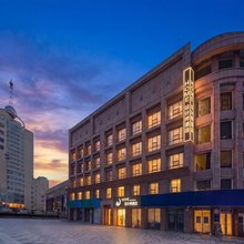 HOME设计师酒店(济南大明湖泉城广场店)
