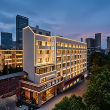 格美酒店(淮河路步行街三孝口地铁站店)