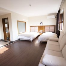 天和假日宾馆(长白山西景区售票处店)