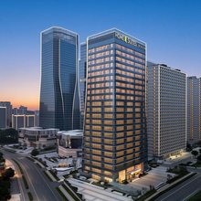 济南奥体中心希尔顿惠庭酒店