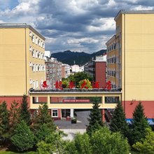 左权龙华大酒店