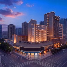 朗云酒店(石家庄北国商城勒泰中心店)