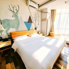 大连星海桐家宾馆(星海广场地铁站店)