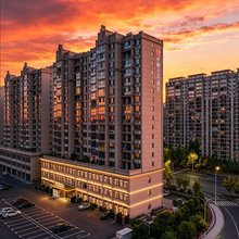 仟那千寻酒店(信阳东站大别山高中店)