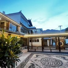 宿开满·花开满庭静谧纳西小院(丽江店)