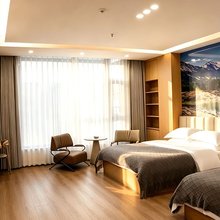 四季慢巡|March|Rover|Serene 美宿 (松潘站店)