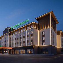 巴音布鲁克假日酒店