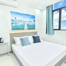 昕隆源酒店(青岛火车北站君峰路地铁站店)