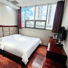 品泰快捷酒店(泰安万达广场店)