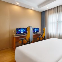 亚信电竞酒店(铜仁高铁站店)