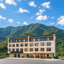 牧云山涧(松潘站店)