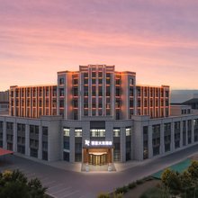 双河市丽呈文览酒店