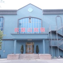精河Vacation·露营I云云山民宿