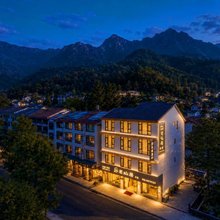 茗圸居·MingShanJu 360°环山吸氧(三清山东部金沙索道店)