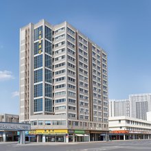 君璟阁酒店(成都欢乐谷金府地铁站店)