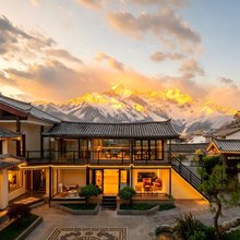 梨下慢·倦归|Romantic ·360º观日照金山度假庭院(白沙古镇店)