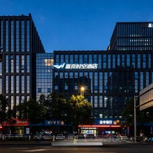 嘉竞时空酒店(嘉兴龙鼎万达广场店)