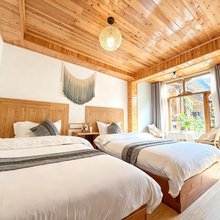泸沽湖秋酿小屋