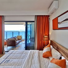 双月湾海上度假公寓(跨海大桥分店)