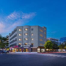 路璟花园酒店(深圳塘坑地铁站店)