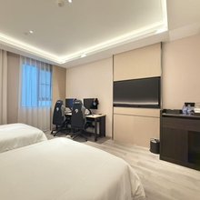 IDJ爱电竞酒店(苏州新区火车站兴贤商业广场店)