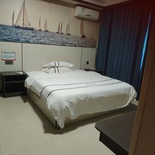海口鼎群宾馆(三门坡镇店)