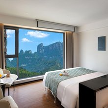 夏朵·全屋智能城市民宿(天门山索道店)