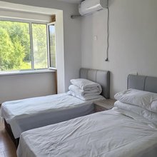 长白山溪缘旅馆(长白山西坡白溪集散中心店)