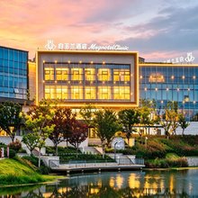 白玉兰酒店(枣庄高铁站枣庄学院店)
