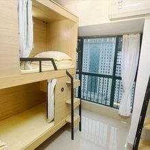 轻语太空舱青旅(东盟商务区地铁站店)