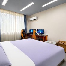 亚信电竞酒店(金沙滩香江路地铁站店)