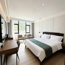 杰毅云舍(松潘站店)