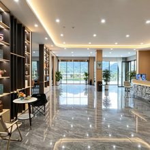 昭澜居·Holiday Villa·假日酒店(康定新都桥店)