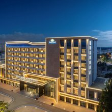 DaysHotel戴斯温德姆酒店(精河南站世纪广场店)