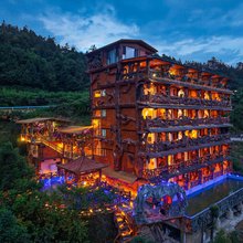 苗岭山舍秘境泳池景观美宿(西江千户苗寨店)