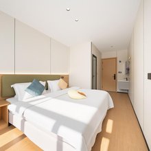 鑫欣富酒店(秀沿路地铁站店)