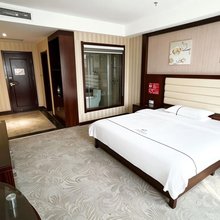 山丹金街万商酒店